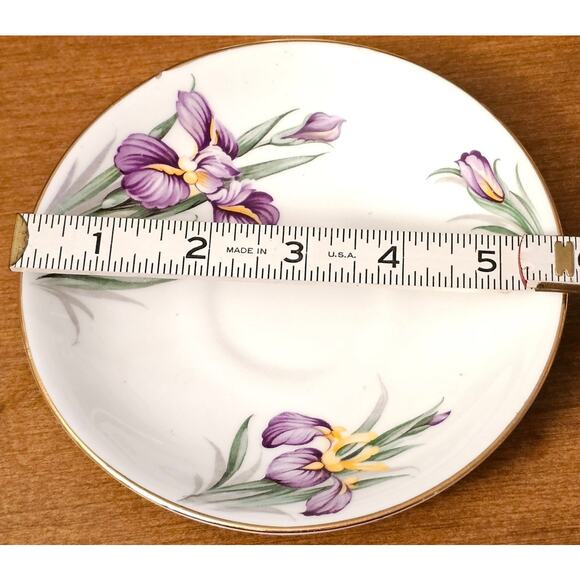 Royal Duchess Iris Teacup and Saucer Bone China Made in England 1977 (Gg285) - Picture 8 of 10